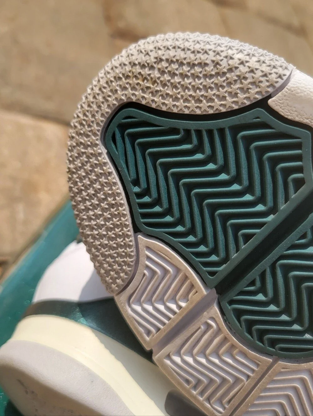 Jordan 4 Retro 'Oxidized Green